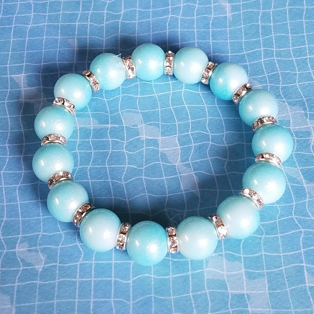 Light blue stretch bracelet large